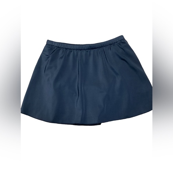 Ruby Ribbon shapewear skort/swim skirt. Medium - Picture 3 of 8